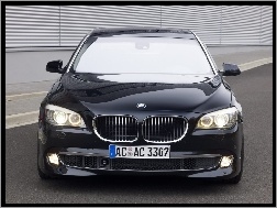 Halogeny, Seria 7, BMW F01, Przód